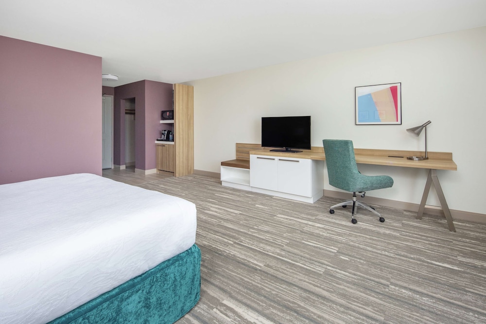Hilton Garden Inn Surprise Phoenix - photo 13