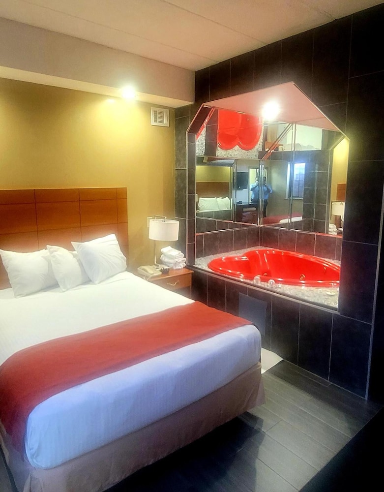 Jets Motor Inn - photo 14