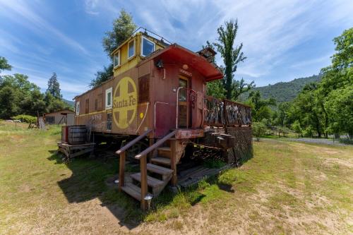 Little Red Caboose in Oakhurst, United States