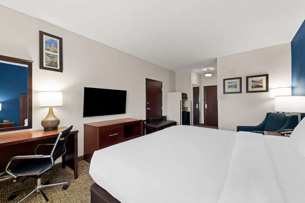 Comfort Inn & Suites Near Lake Lewisville - photo 7