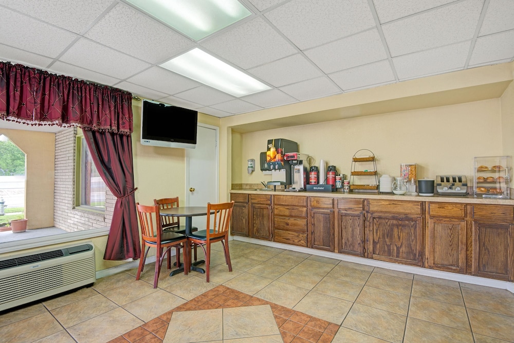 White Rock Inn - photo 13