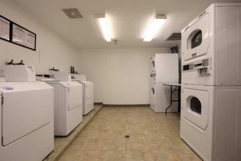 Americas Best Value Inn San Diego Downtown - photo 25