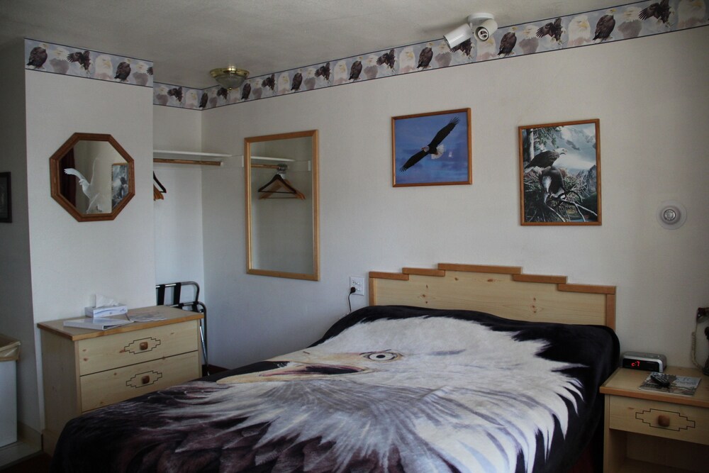 Elk Run Inn - photo 12