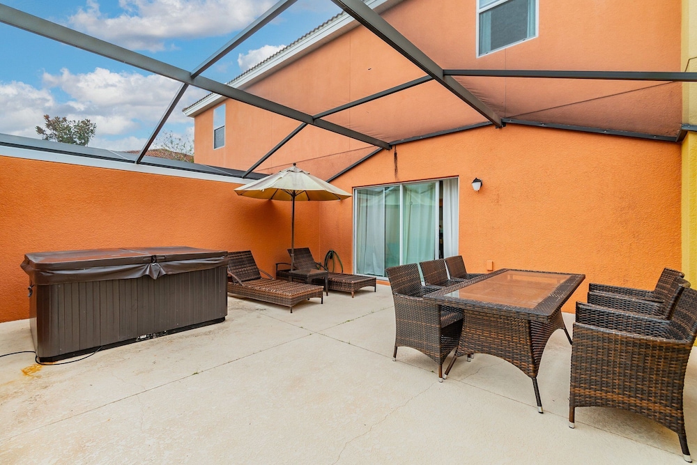 Casa 3Q Resort Jacuzzi Perto Disney — 4-Star Luxury Hotel in Kissimmee, United States
