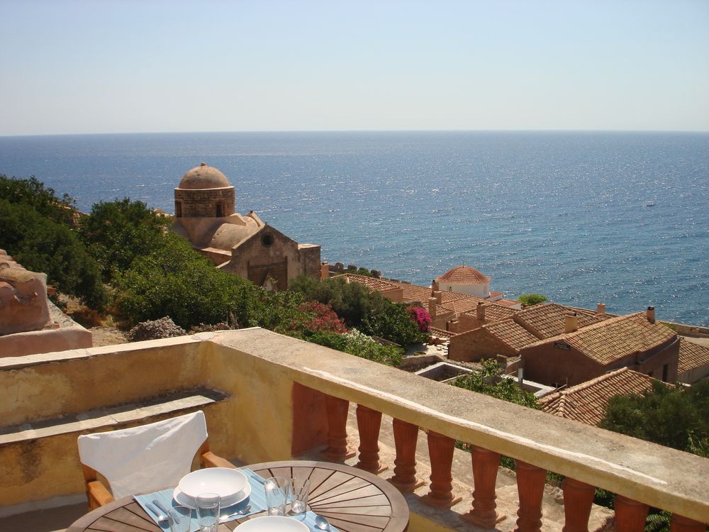Kissamitakis Guesthouse — 4-Star Luxury Hotel in Gefyra, Greece