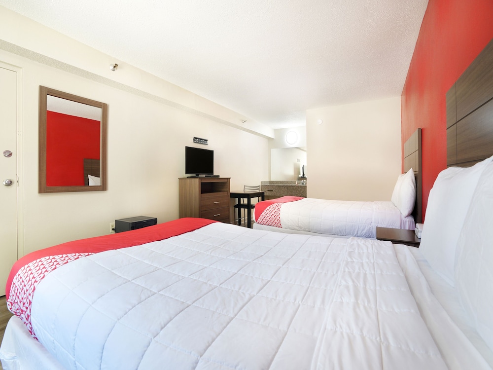 OYO Hotel Decatur I 285 The Perimeter - photo 11