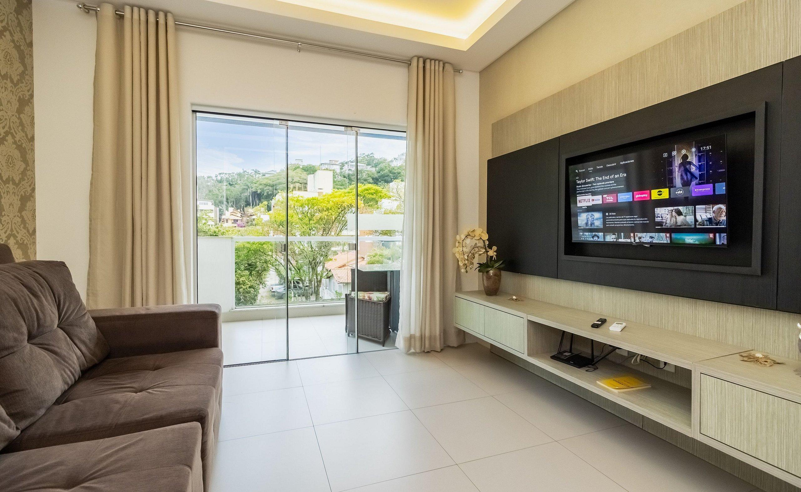 1042 Apartamento no centro de Bombinhas Residencial Águas Azuis Apto 203 B