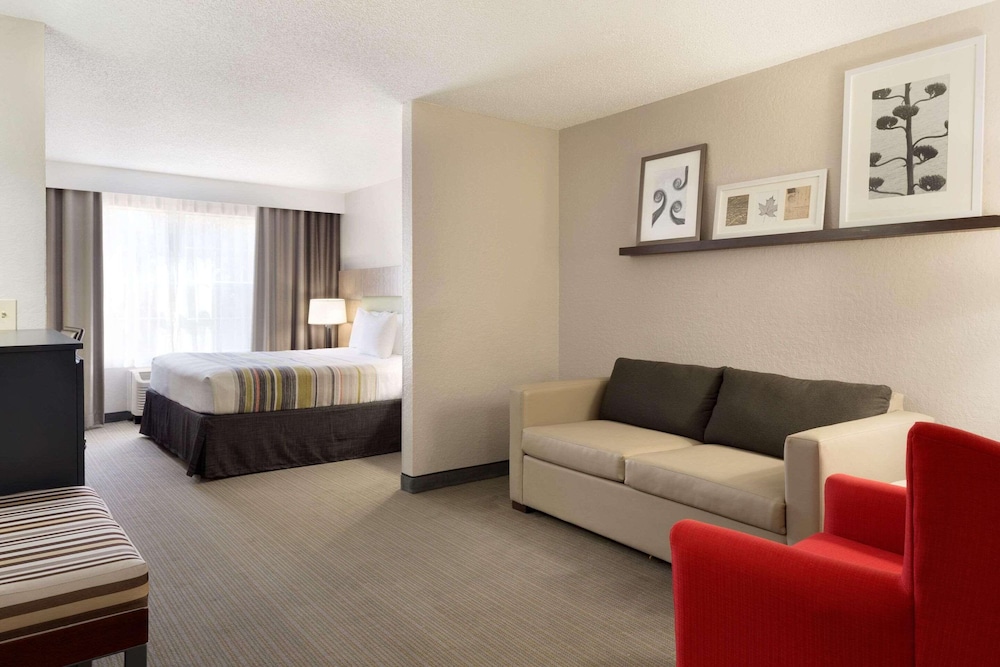 Country Inn & Suites by Radisson Brunswick I 95 GA - photo 10