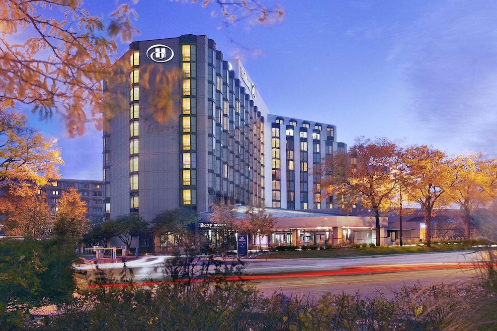 Hilton Rosemont Chicago O'Hare - carbon neutral hotel in Rosemont