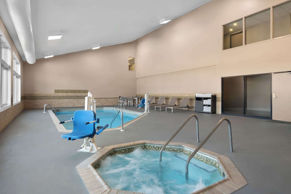 Country Inn & Suites by Radisson Coon Rapids MN - photo 60