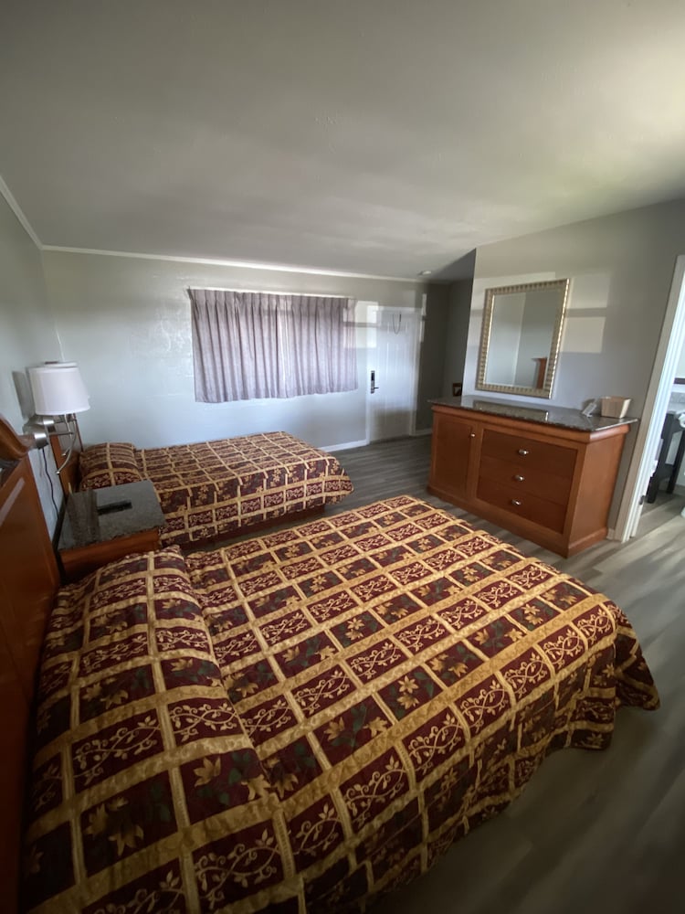 Oak Tree Inn Florida - photo 4