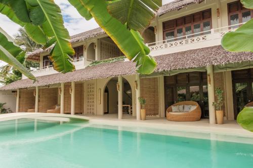 Schönhouse Villa Siargao — 4-Star Luxury Hotel in General Luna, Philippines