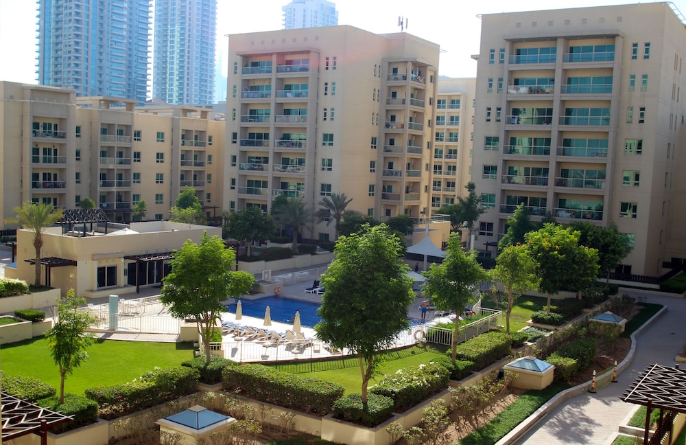 Kennedy Towers Al Arta 3 — 4-Star Luxury Hotel in Dubai, United Arab Emirates