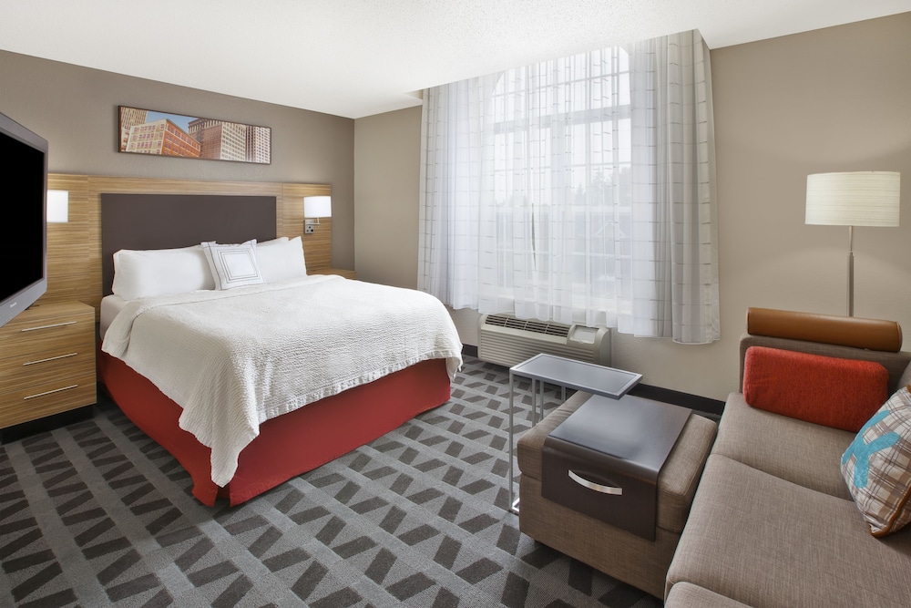 Towneplace Suites By Marriott Brookfield - photo 4