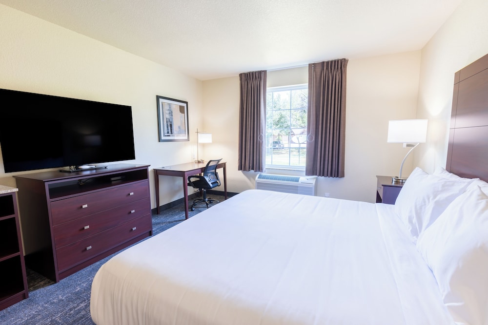 Cobblestone Inn & Suites Winters - photo 19