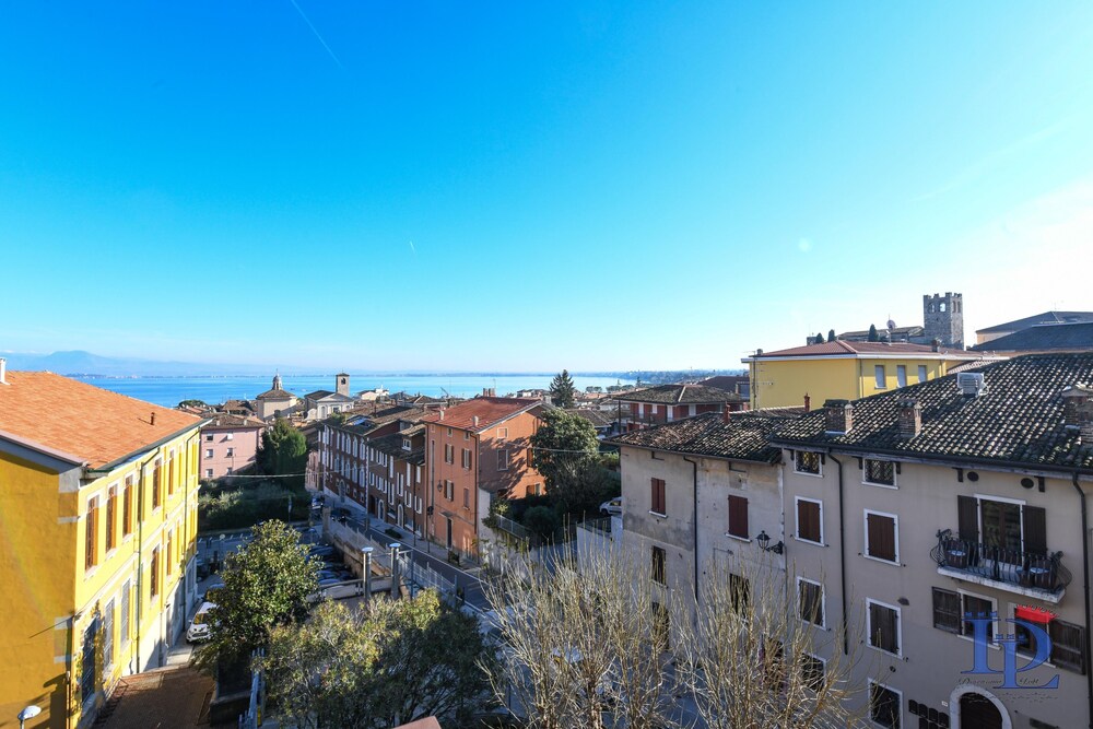 Smile s in Desenzano Del Garda, Italy